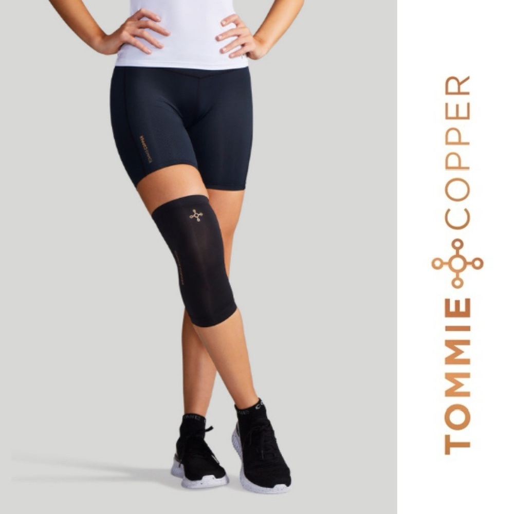 NWT Tommie Copper 2 Pack Compression Knee Sleeve,‎ Size M, MSRP $69